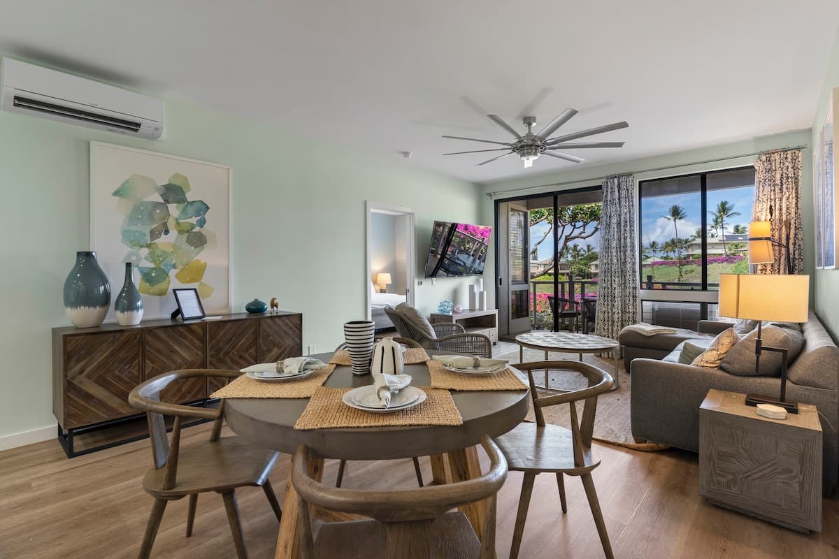 Condo in Wailea · ★4.94 · 2 bedrooms · 3 beds · 2 baths - Photo 3