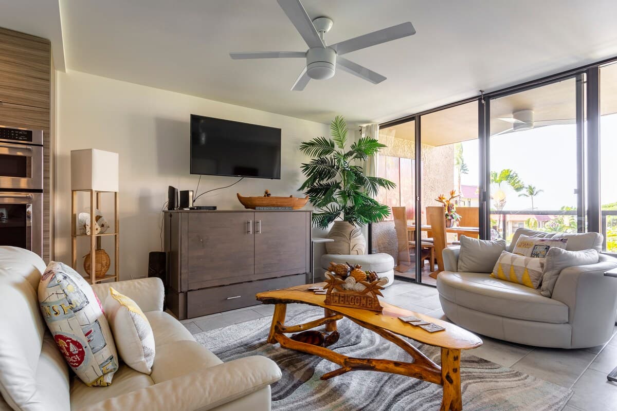Condo in Kailua · ★4.98 · 1 bedroom · 2 beds · 2 baths - Photo 5