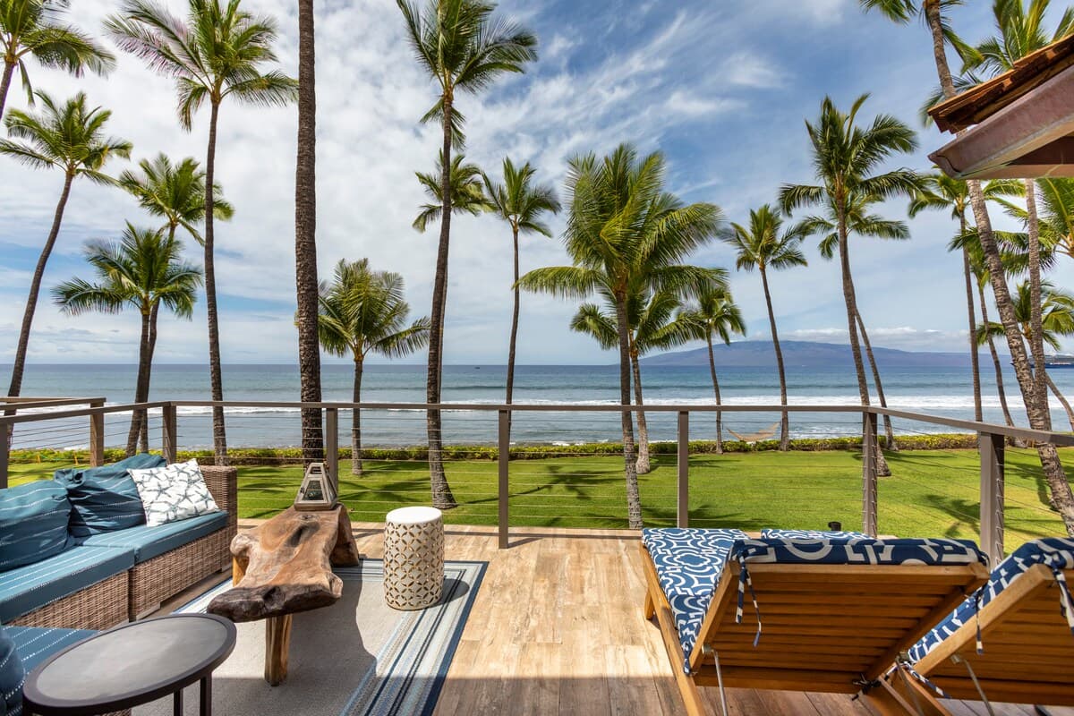 Townhouse in Lahaina · ★4.86 · 2 bedrooms · 2 beds · 2.5 baths - Photo 1