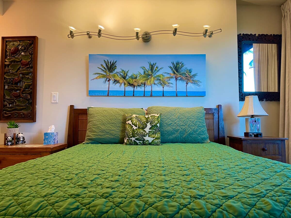 Condo in Honolulu · ★4.93 · Studio · 1 bed · 1 private bath - Photo 2