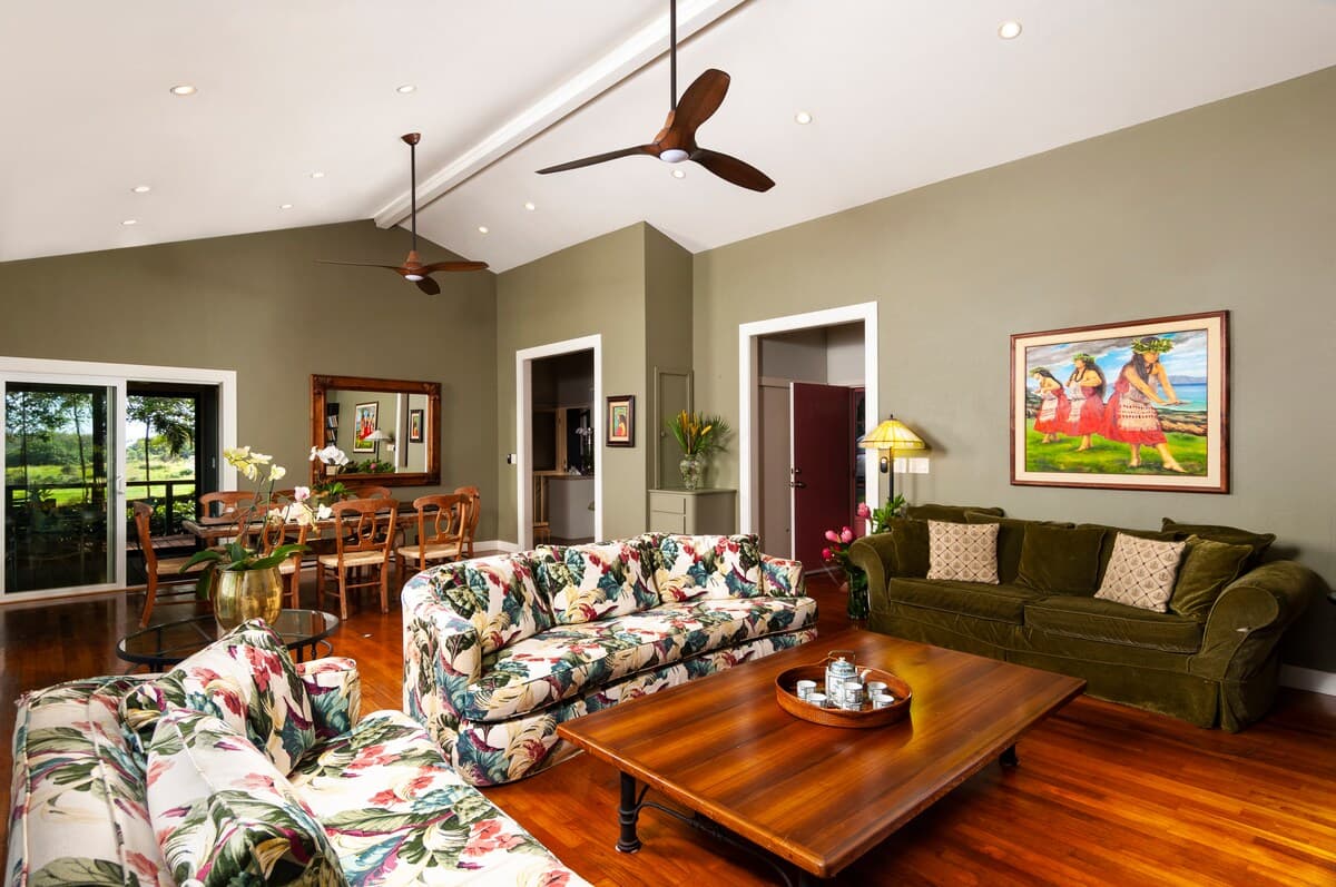 Home in Hana · ★4.94 · 3 bedrooms · 4 beds · 4 baths - Photo 2