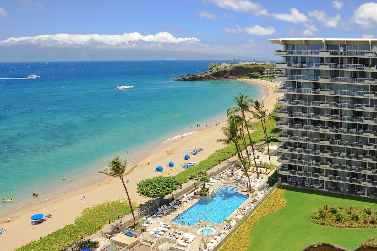 Condo in Lahaina · ★5.0 · 1 bedroom · 1 bed · 1 bath - Photo 1