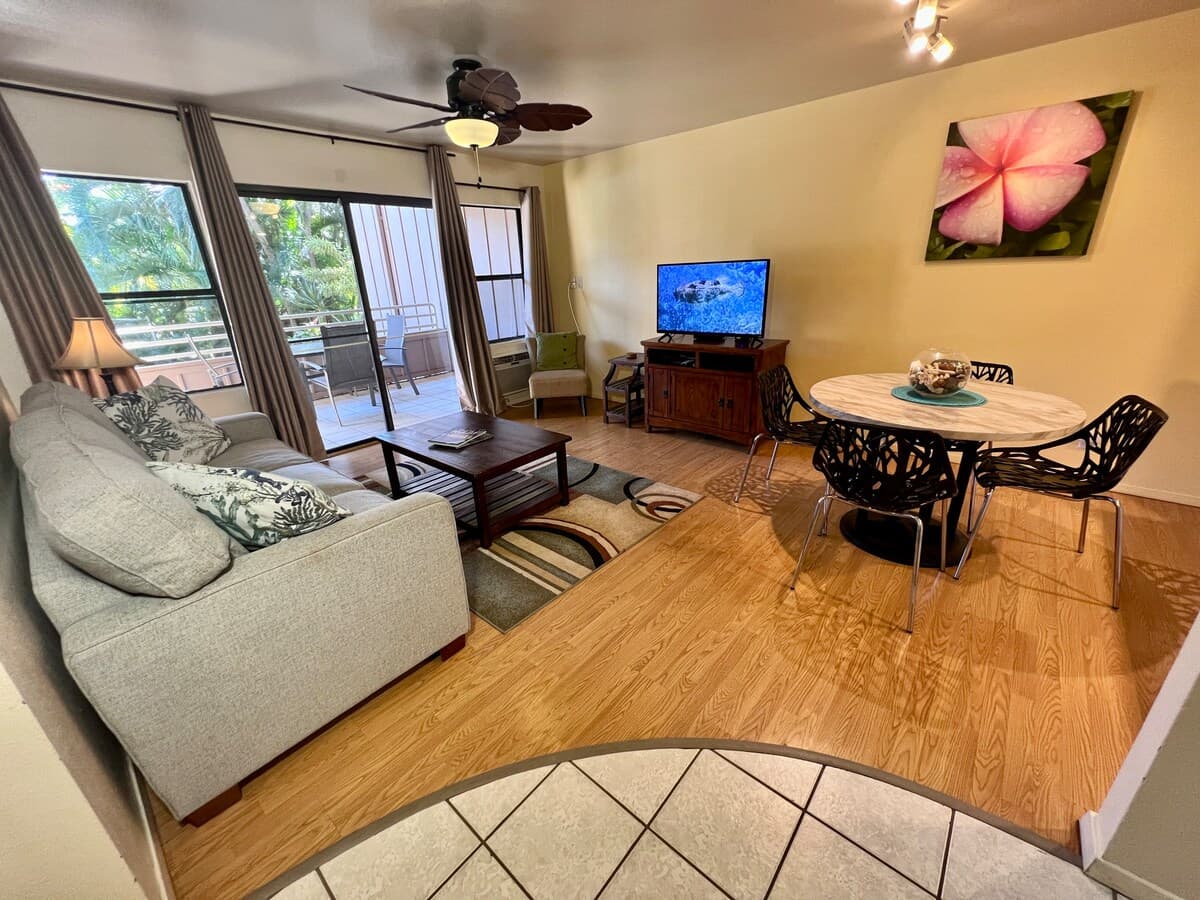 Great condo steps away from beach - Photo 3
