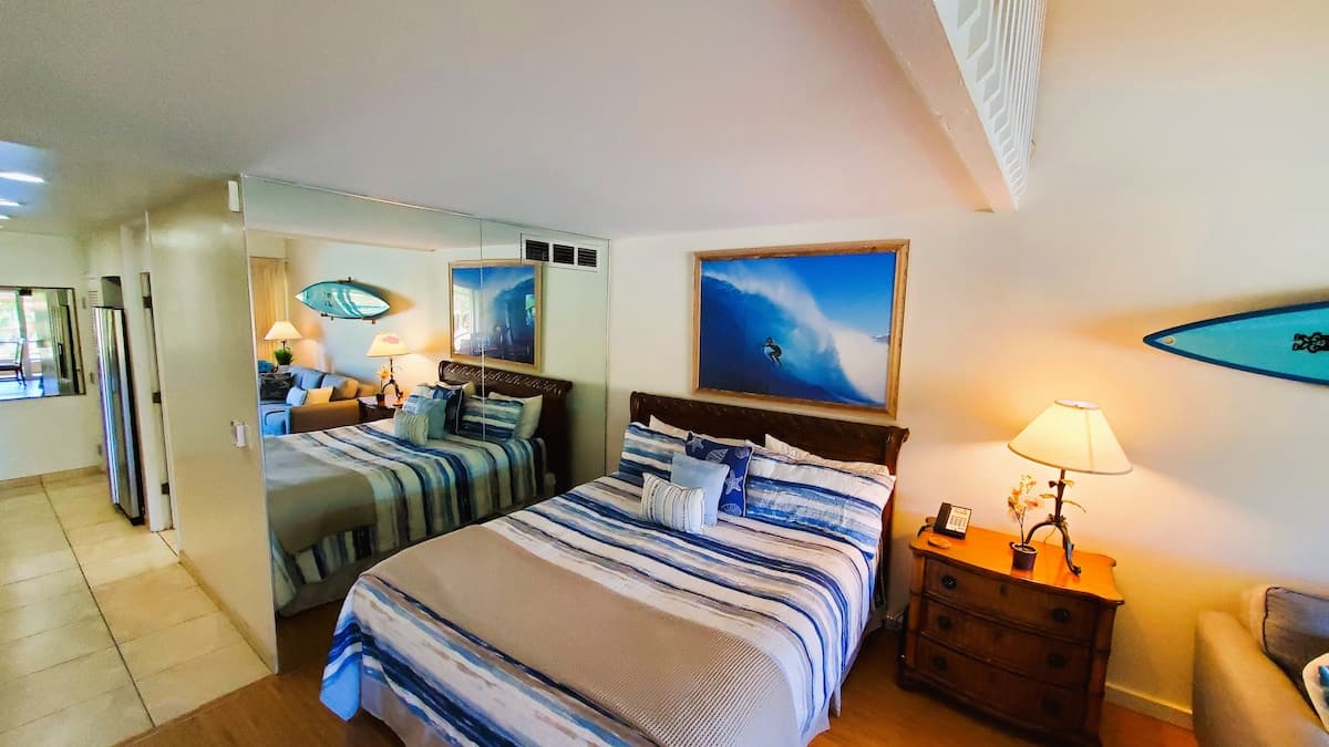 Condo in Lahaina · ★4.68 · Studio · 1 bed · 1.5 baths - Photo 4