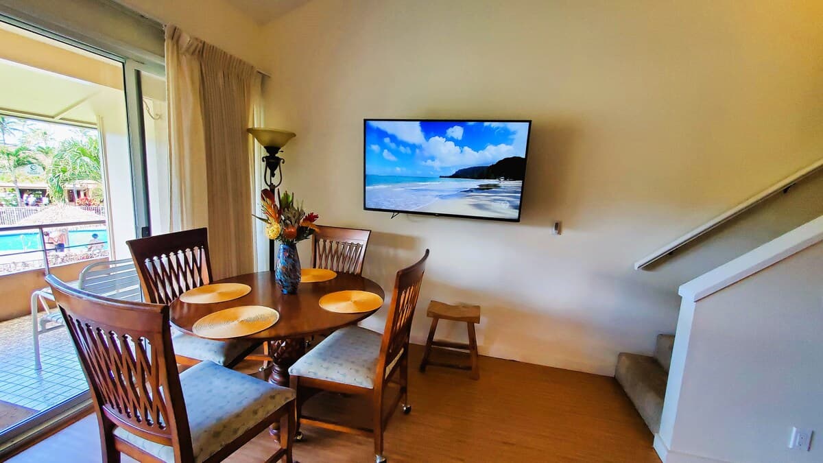 Condo in Lahaina · ★4.68 · Studio · 1 bed · 1.5 baths - Photo 5