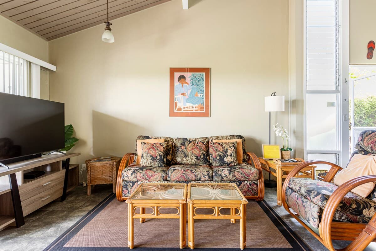 Condo in Kailua-Kona · ★4.85 · 1 bedroom · 1 bed · 1 bath - Photo 1