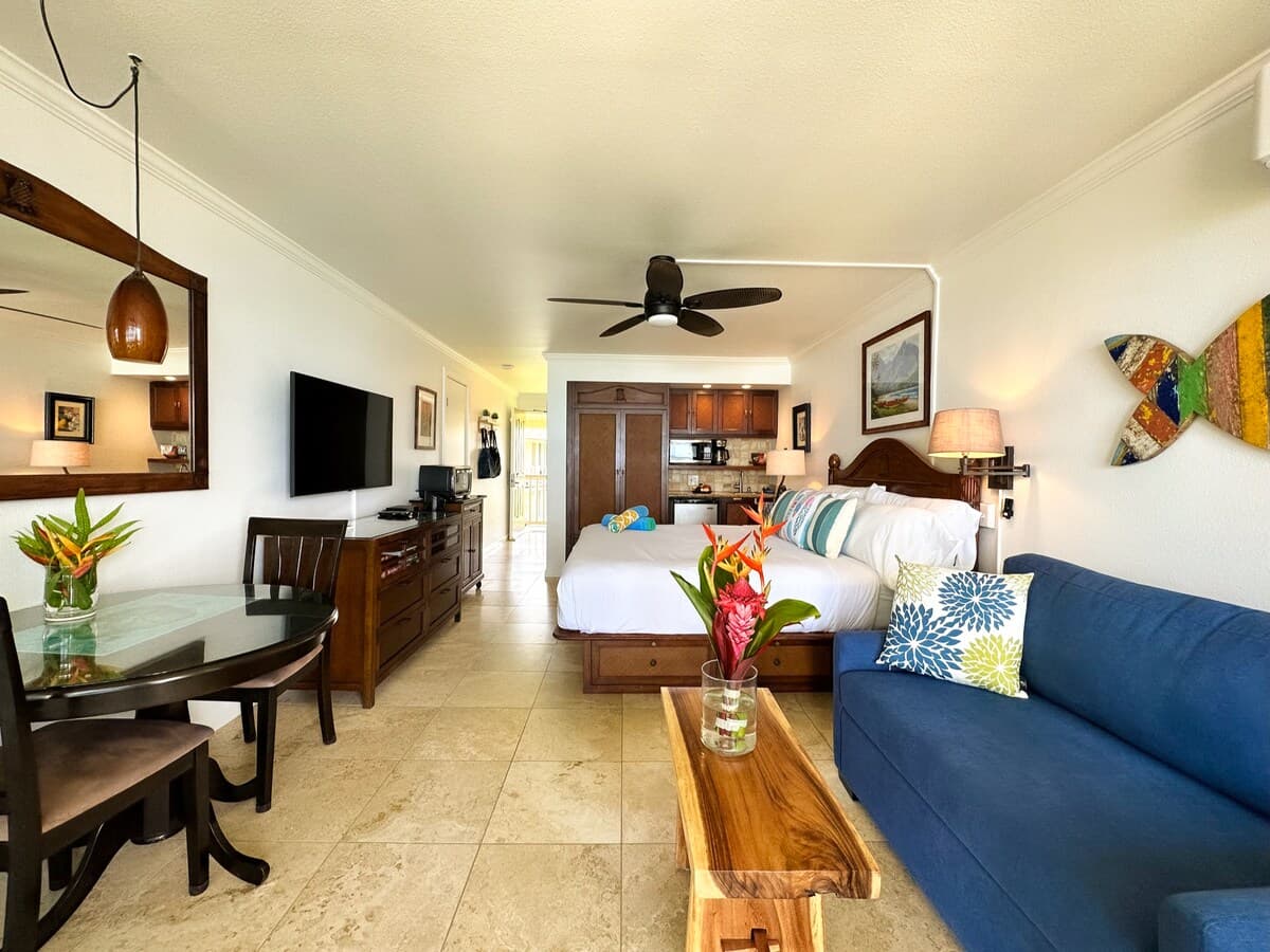 Condo in Kapaa · ★4.94 · Studio · 2 beds · 1 bath - Photo 2