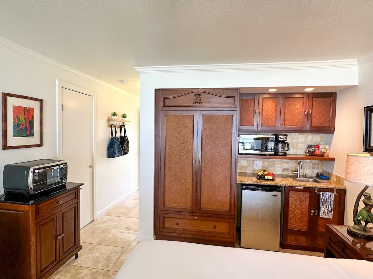 Condo in Kapaa · ★4.94 · Studio · 2 beds · 1 bath - Photo 4