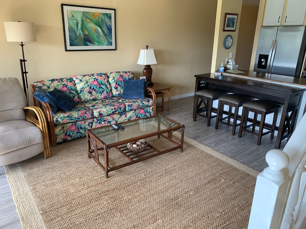 Condo in Kahuku · ★4.89 · 2 bedrooms · 4 beds · 2 shared baths - Photo 3