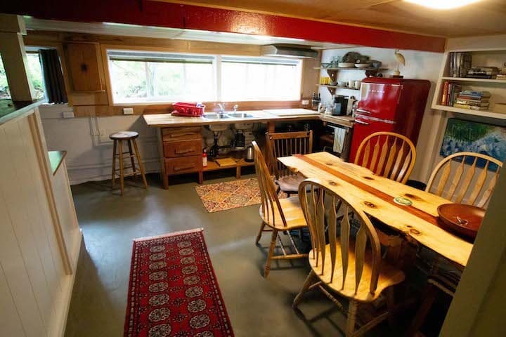 Hilo Downtown Retreat - Photo 4