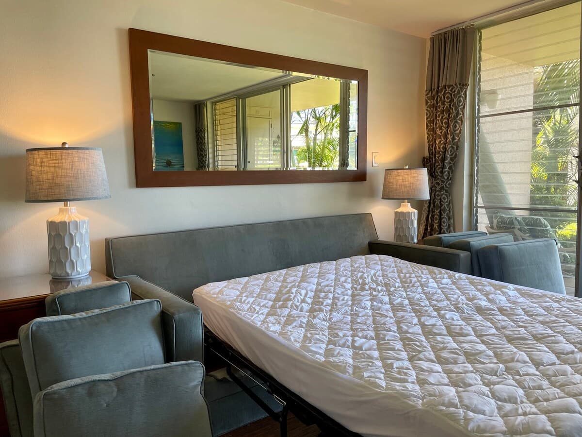Condo in Kihei · ★4.89 · 1 bedroom · 2 beds · 1 private bath - Photo 4
