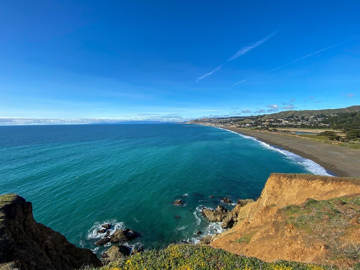Penthouse Beachfront Sanctuary w/ Panoramic Views - Photo 3