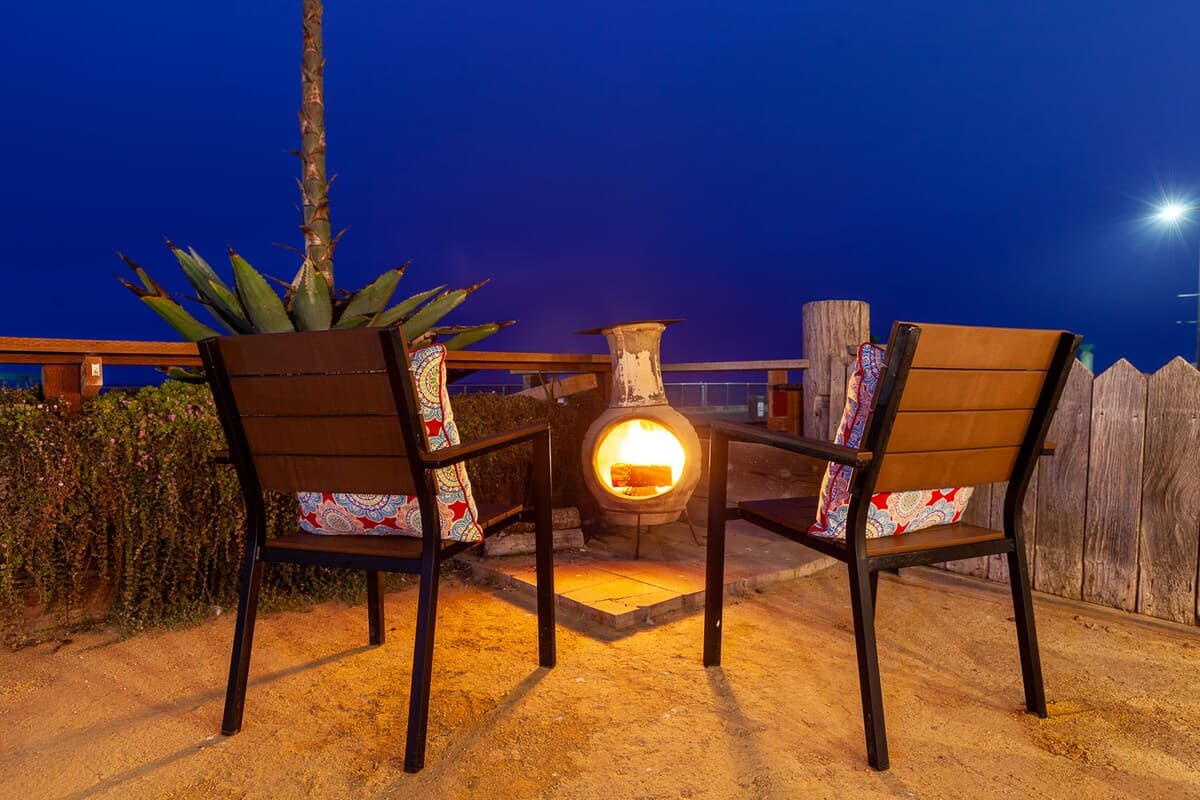 Beachfront Townhouse with Private Yard & BBQ - Photo 4