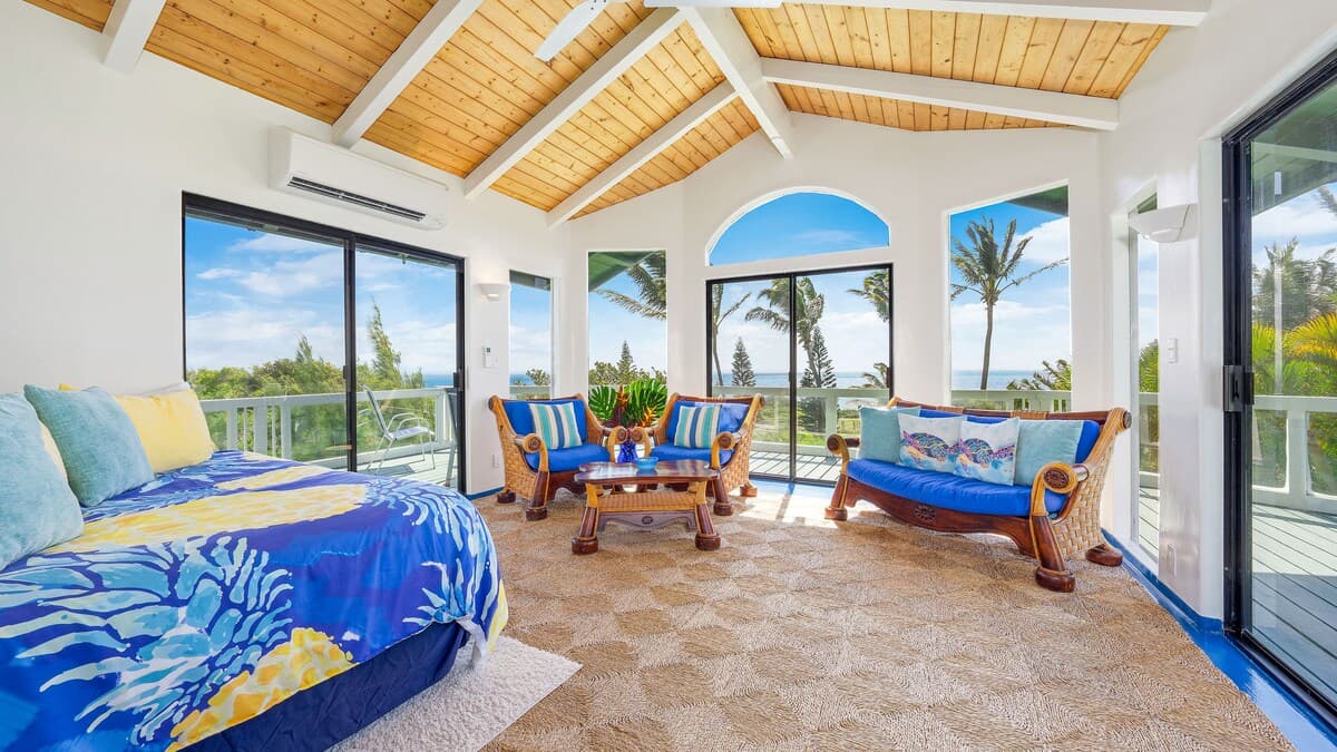 Home in Haiku · ★4.96 · 1 bedroom · 2 beds · 1 bath - Photo 4