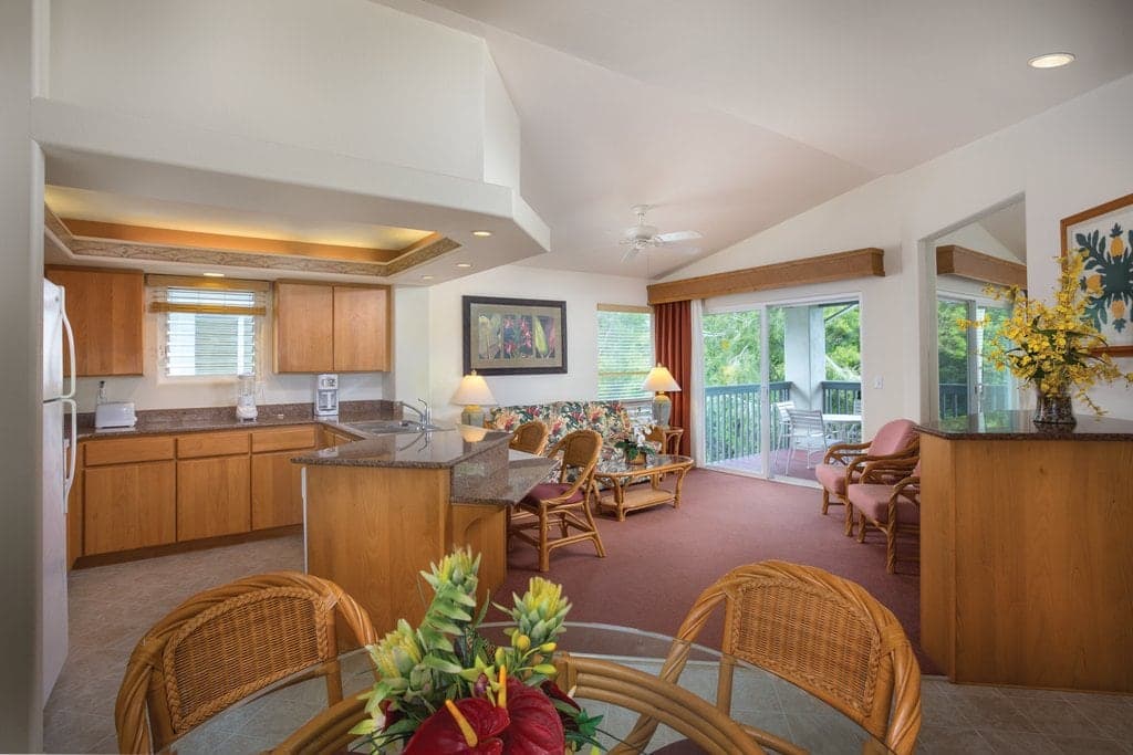 Condo in Princeville · ★4.65 · 2 bedrooms · 4 beds · 2 shared baths - Photo 5