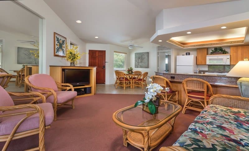 Condo in Princeville · ★4.65 · 2 bedrooms · 4 beds · 2 shared baths - Photo 4