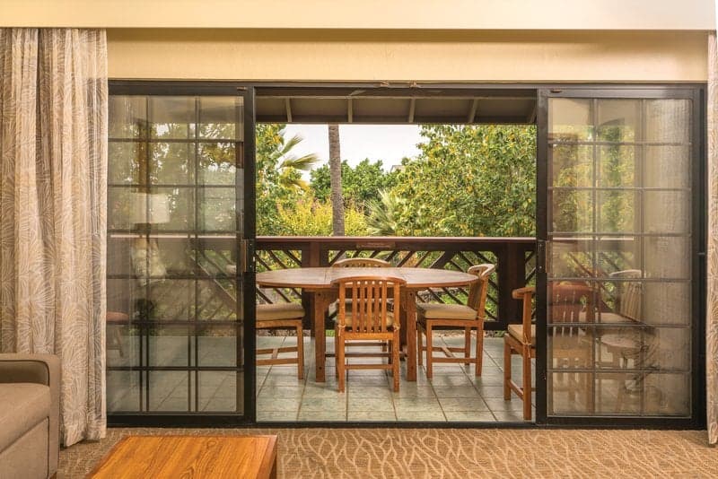Resort in Kailua-Kona · ★4.75 · 2 bedrooms · 3 beds · 2 shared baths - Photo 4