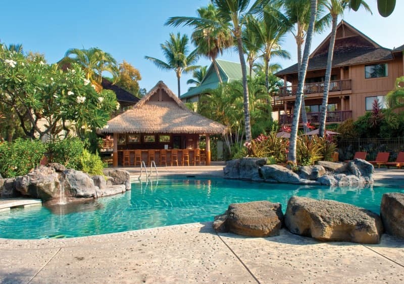Resort in Kailua-Kona · ★4.75 · 2 bedrooms · 3 beds · 2 shared baths - Photo 1