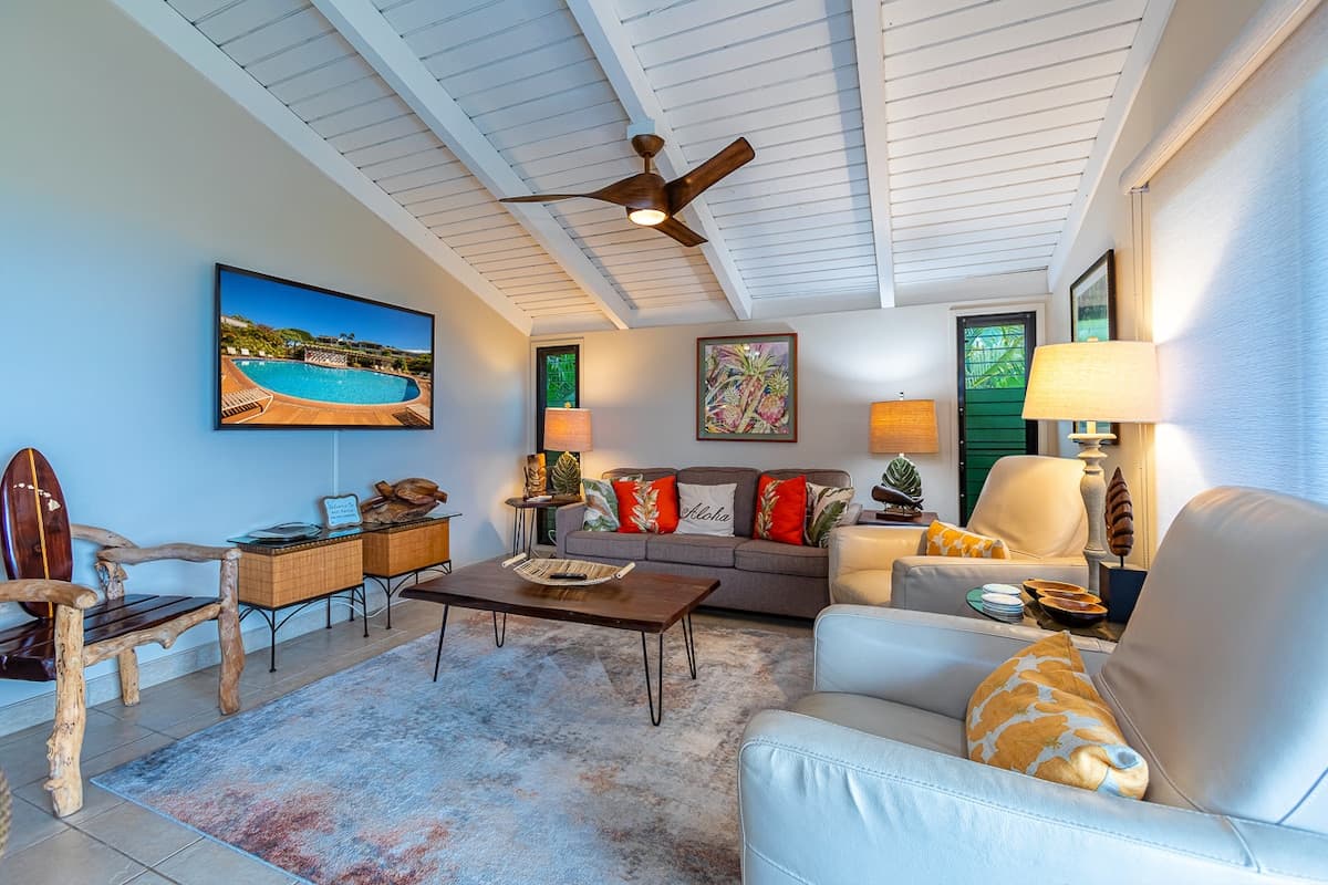 Condo in Wailea · ★4.85 · 2 bedrooms · 4 beds · 2 baths - Photo 2