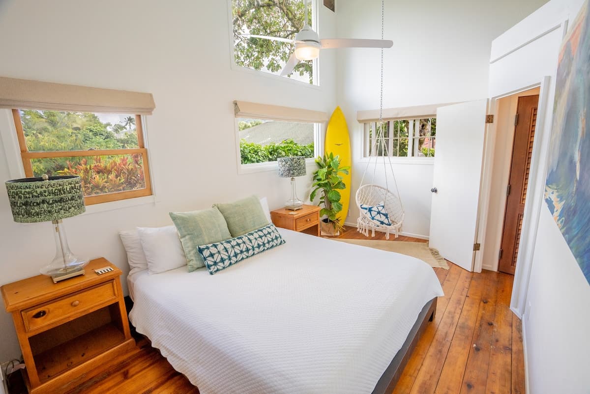 Home in Hanalei · ★4.97 · 3 bedrooms · 5 beds · 3 baths - Photo 3