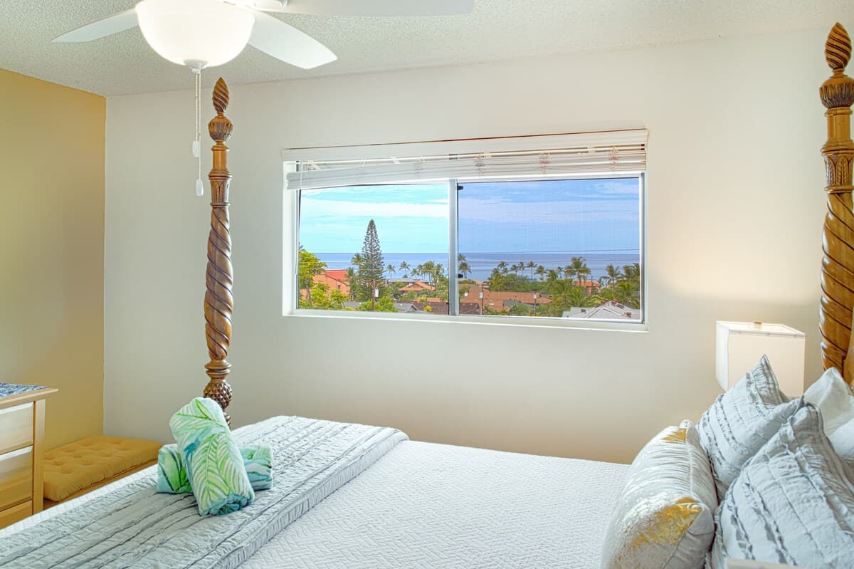 Condo in Kihei · ★4.88 · 3 bedrooms · 4 beds · 2.5 baths - Photo 2