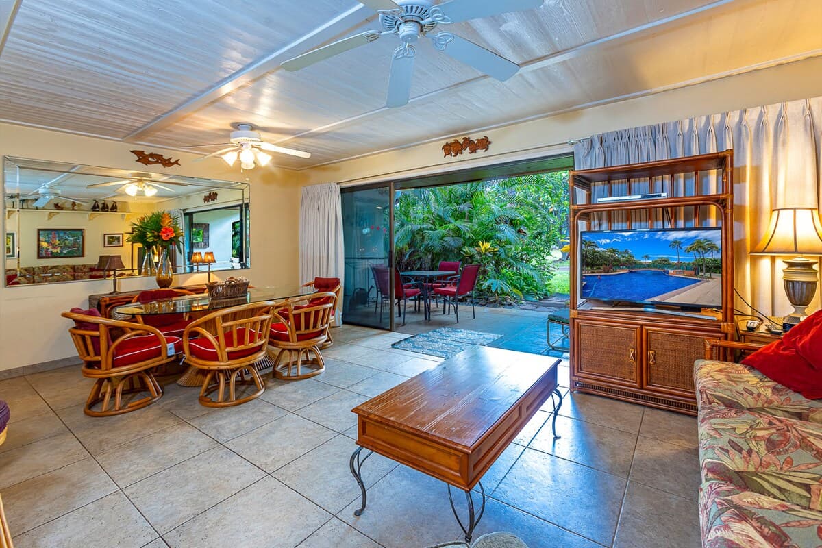 Condo in Kihei · ★4.42 · 2 bedrooms · 3 beds · 1 private bath - Photo 5