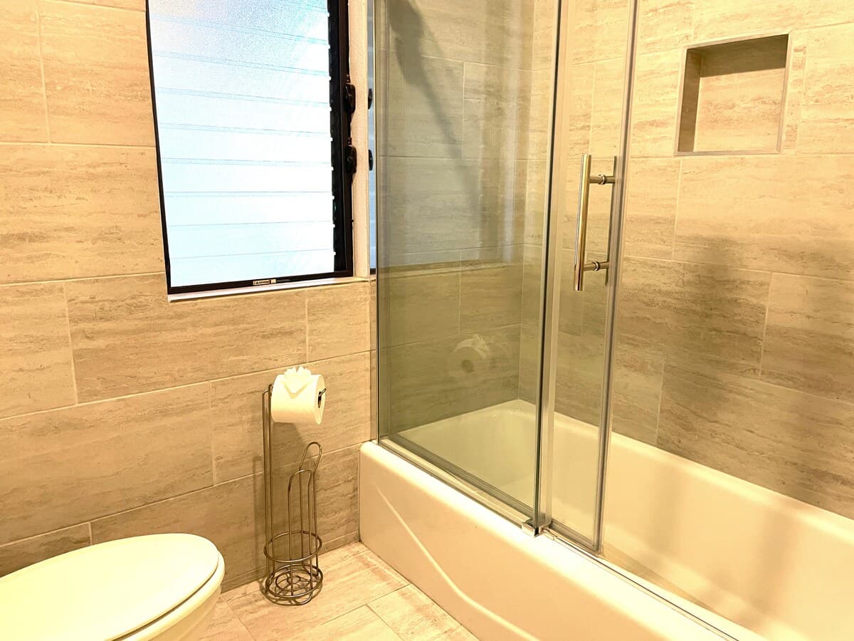 Condo in Kihei · ★4.9 · 2 bedrooms · 3 beds · 2 private baths - Photo 5