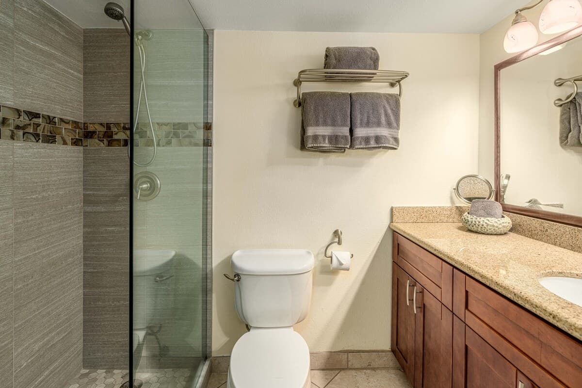Condo in Kihei · ★4.87 · 1 bedroom · 1 bed · 2 private baths - Photo 1