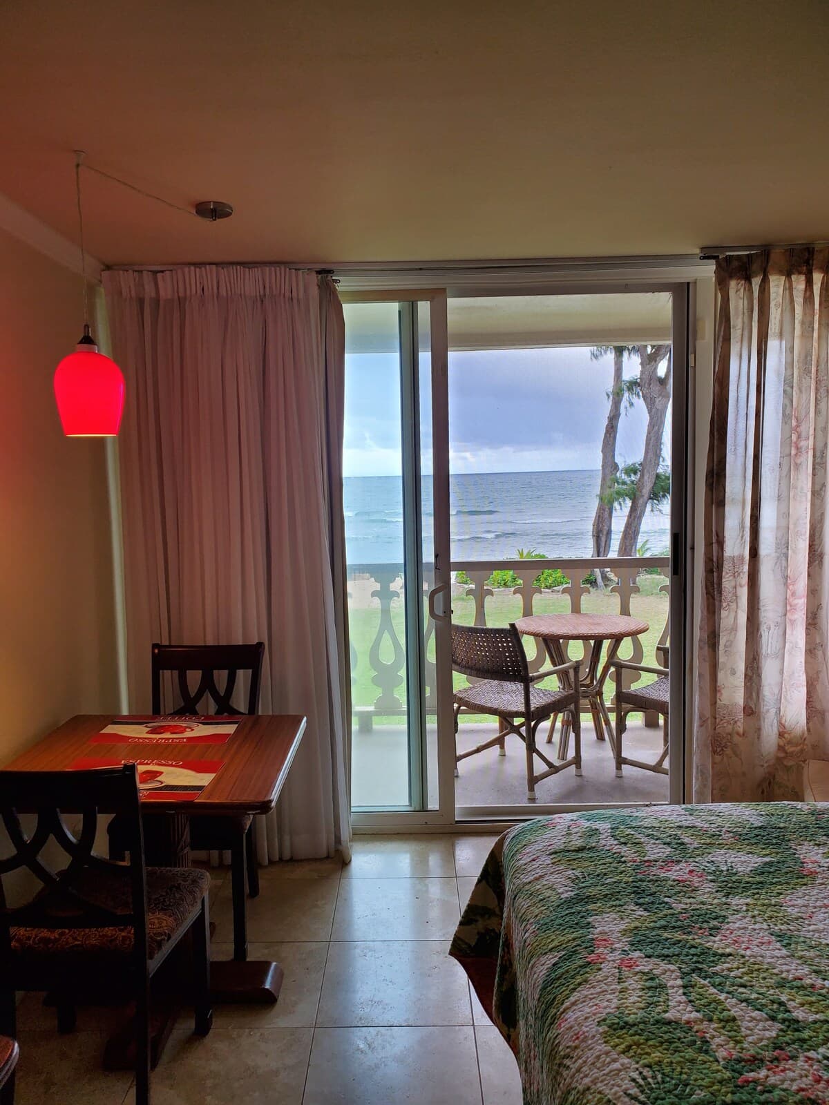 Beachfront & Oceanfront Condotel: AC, Wifi , Pool - Photo 5
