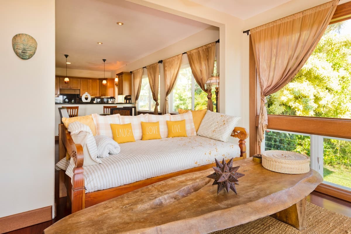Oceanfront, Private Beach, A/C - Photo 2