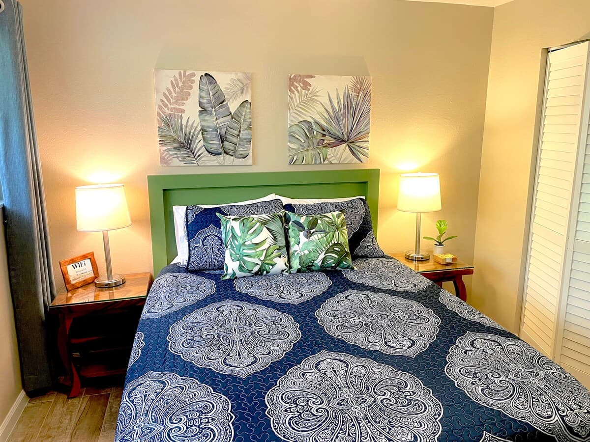 Condo in Kailua-Kona · ★4.97 · 1 bedroom · 2 beds · 1 private bath - Photo 5
