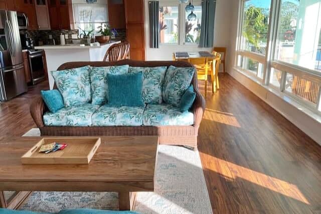 Home in Papaikou · ★4.97 · 2 bedrooms · 3 beds · 2 baths - Photo 4