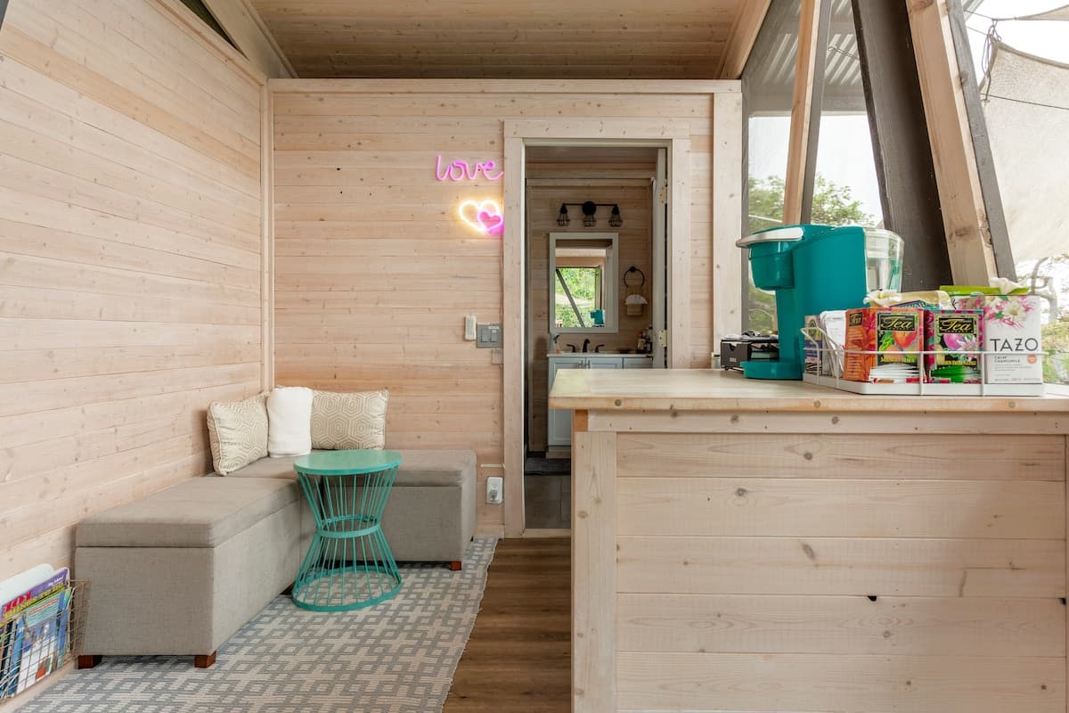 Cabin in Kealakekua · ★4.95 · 1 bedroom · 1 bed · 1 bath - Photo 2