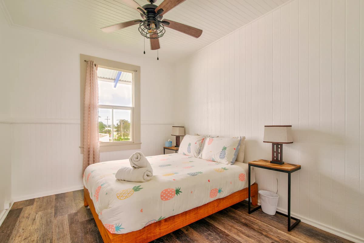 Home in Hilo · ★4.9 · 2 bedrooms · 2 beds · 1.5 private baths - Image 22