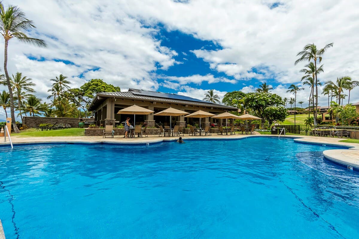 Condo in Kihei · ★4.92 · 2 bedrooms · 3 beds · 2 baths - Photo 3