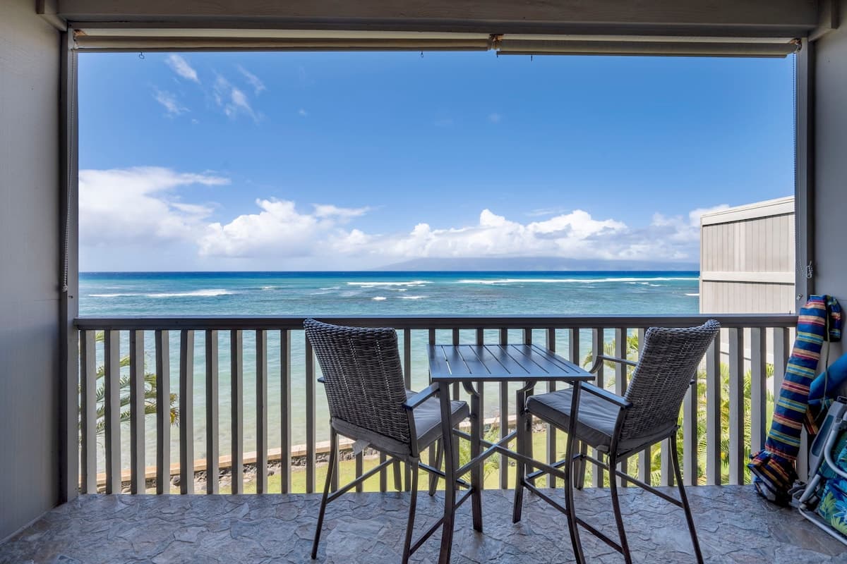 Condo in Lahaina · ★4.99 · Studio · 1 bed · 1 private bath - Photo 1
