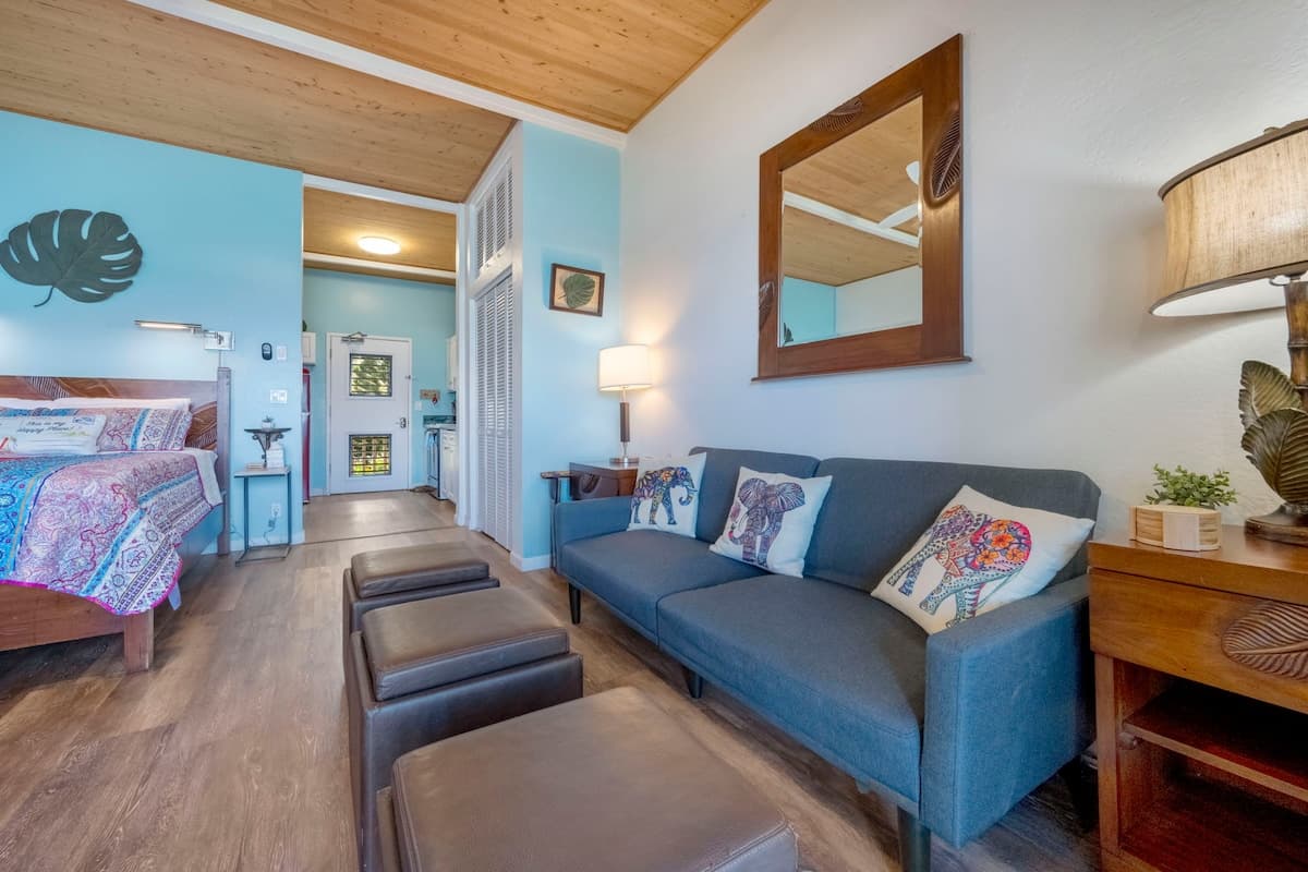Condo in Lahaina · ★4.99 · Studio · 1 bed · 1 private bath - Photo 4