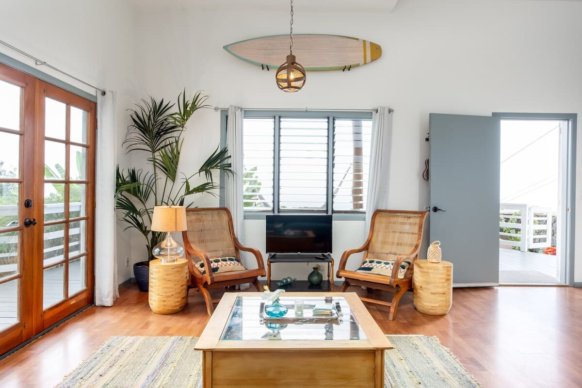SWELL: Romantic Gem w/Sweeping Coastline Views - Photo 4