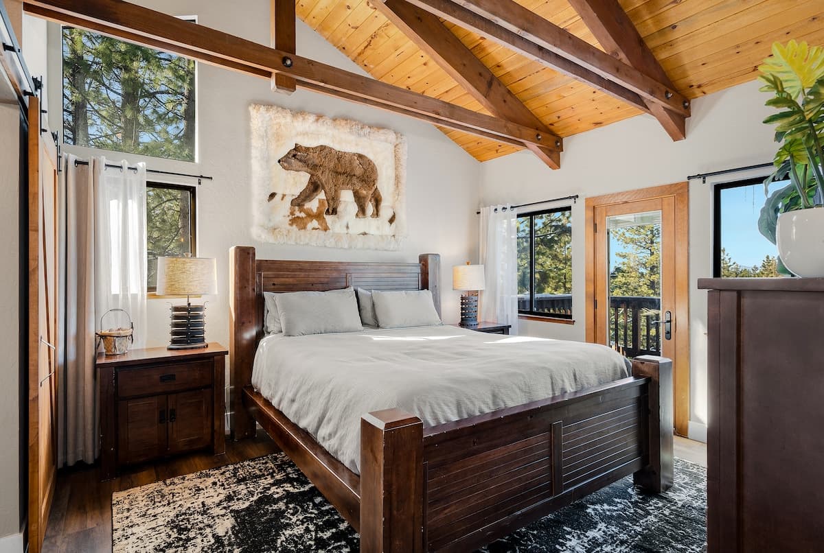 Cabin in Zephyr Cove · ★4.9 · 4 bedrooms · 5 beds · 2.5 private baths - Photo 1