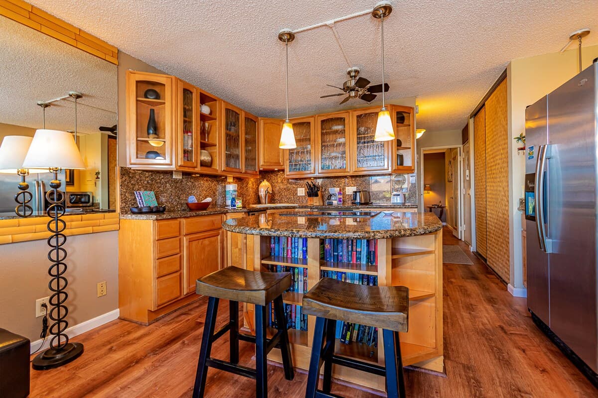 Condo in Kihei · ★4.84 · 1 bedroom · 2 beds · 1 bath - Photo 2