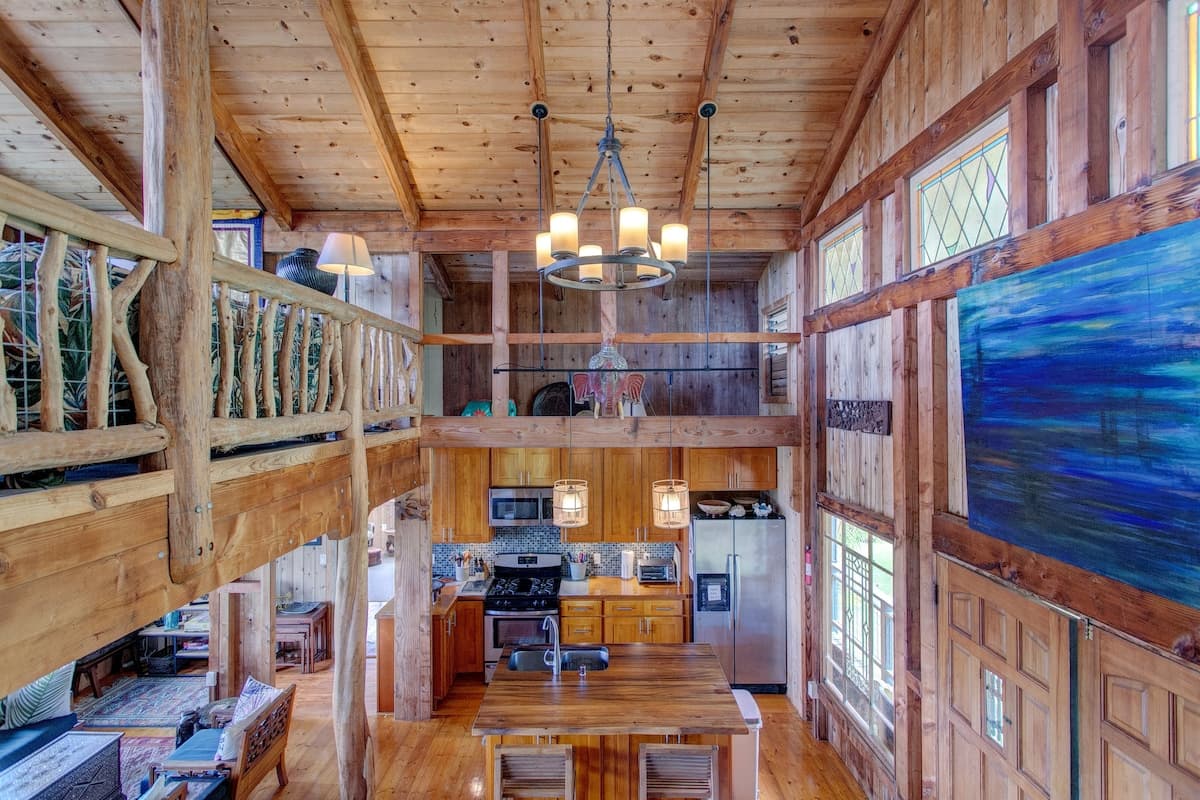 Home in Pahoa · ★5.0 · 2 bedrooms · 2 beds · 2 baths - Photo 2