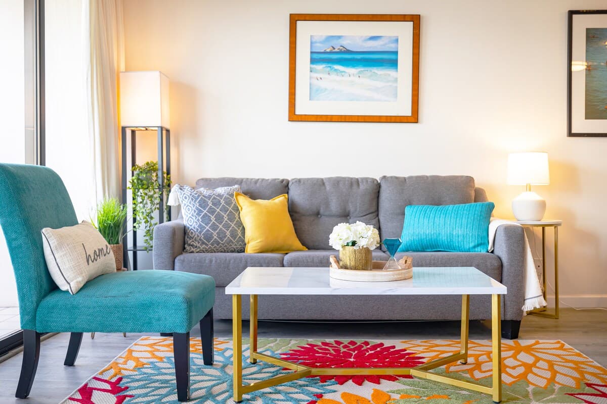 Condo in Honolulu · ★4.72 · 1 bedroom · 3 beds · 1 private bath - Photo 4