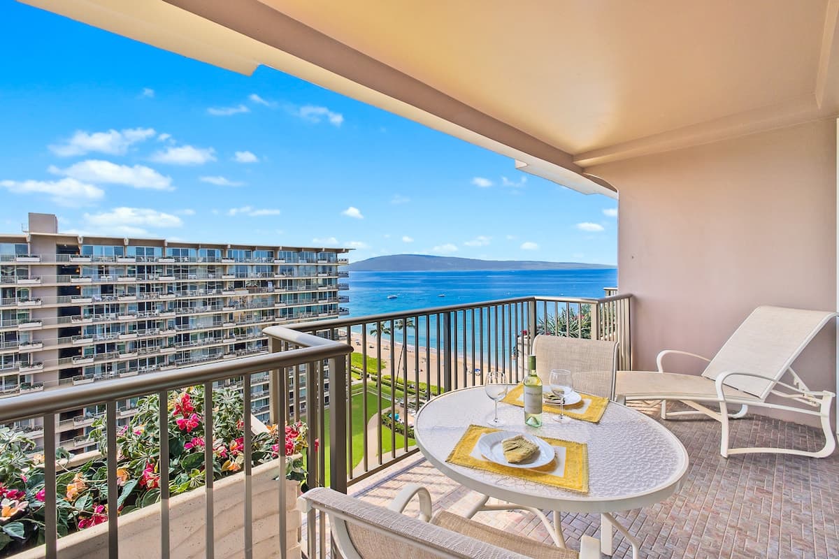 Condo in Lahaina · ★4.98 · 1 bedroom · 1 bed · 1 bath - Photo 1