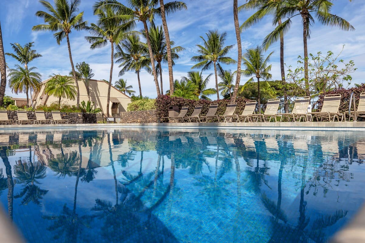 Condo in Kihei · ★4.98 · 2 bedrooms · 4 beds · 2 private baths - Photo 5