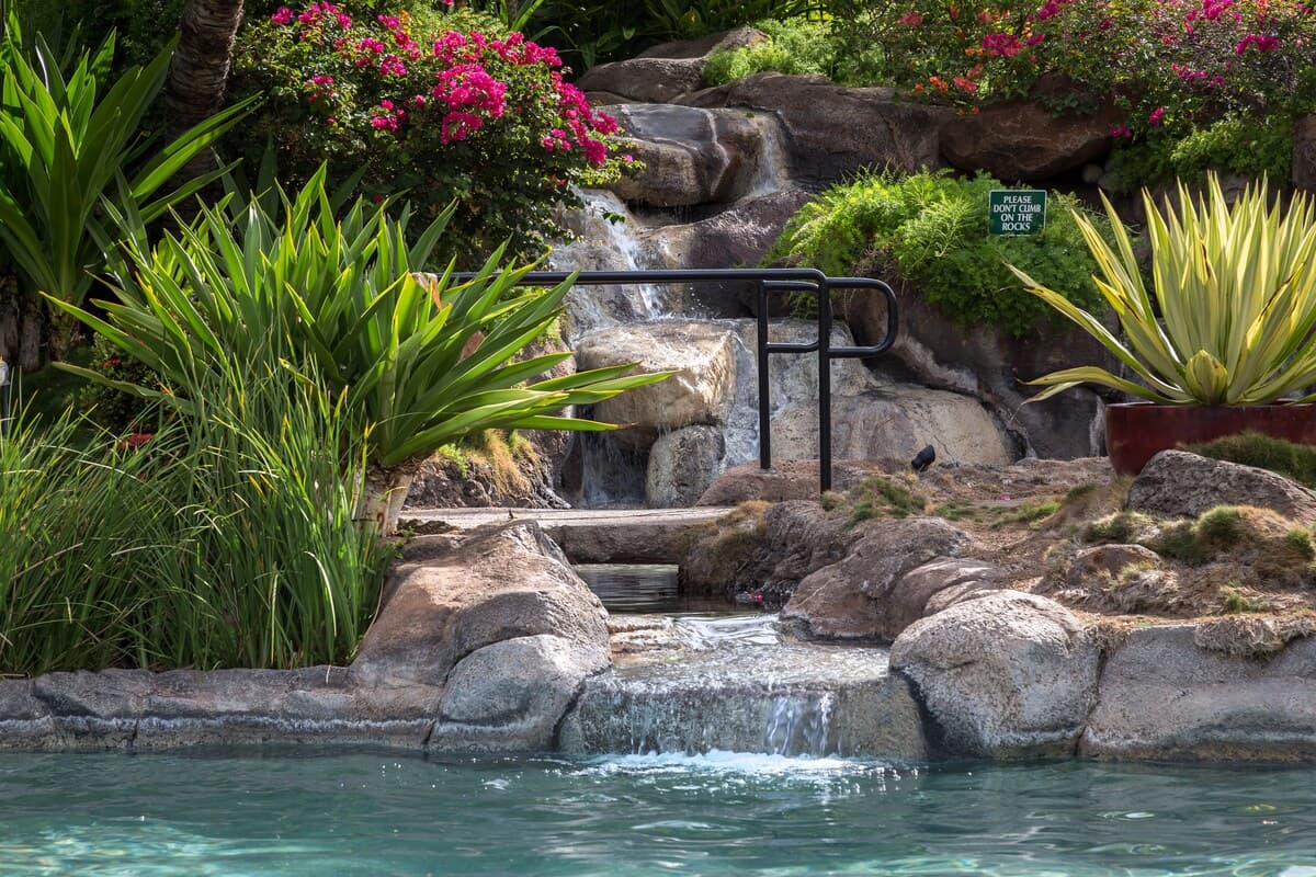 Condo in Kihei · ★4.98 · 2 bedrooms · 4 beds · 2 private baths - Photo 2