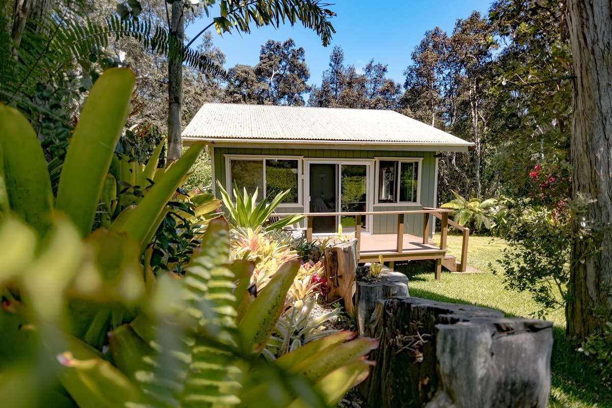 Cabin in Naalehu · ★4.92 · 1 bedroom · 1 bed · 1 private bath - Photo 3