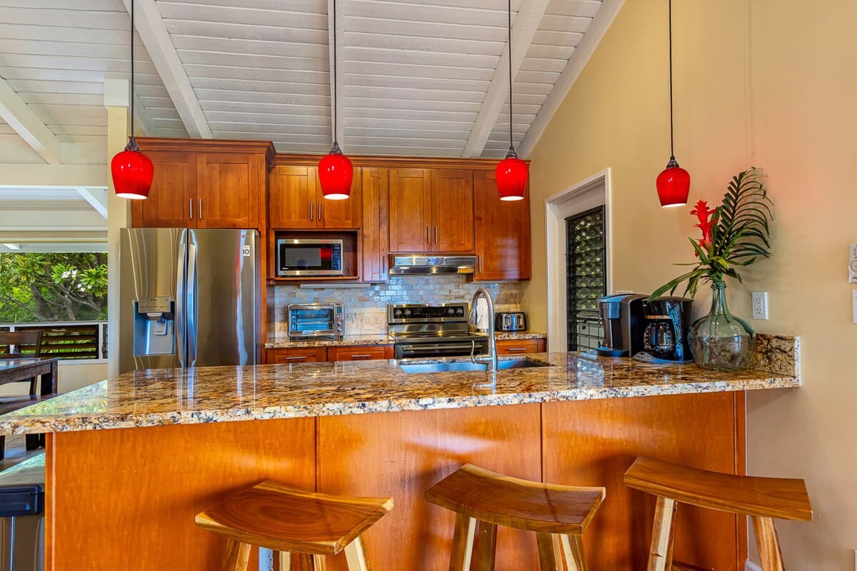Condo in Wailea · ★4.94 · 2 bedrooms · 4 beds · 3 private baths - Photo 3