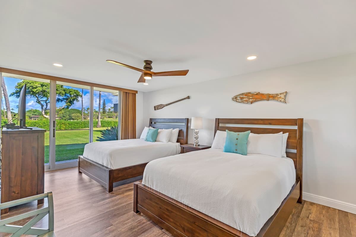 Condo in Lahaina · ★4.95 · 2 bedrooms · 4 beds · 2 private baths - Photo 1