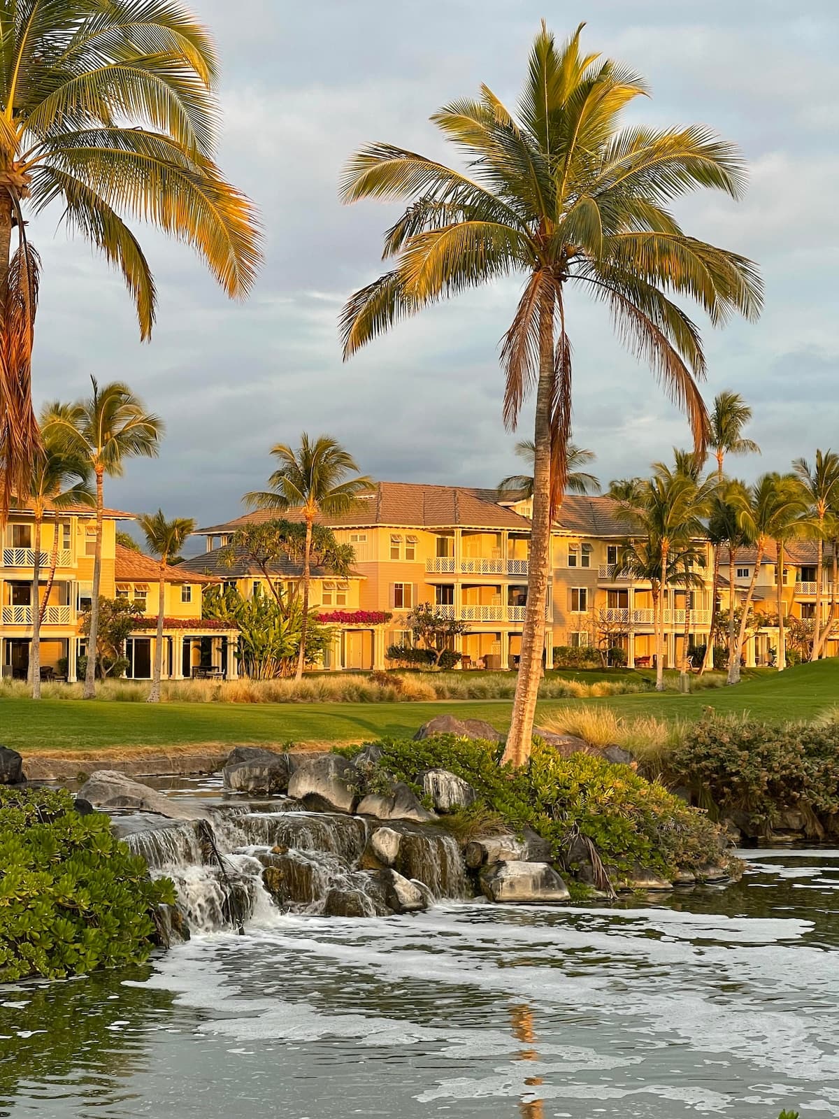 Condo in Waikoloa Village · ★4.94 · 2 bedrooms · 3 beds · 2 private baths - Photo 3