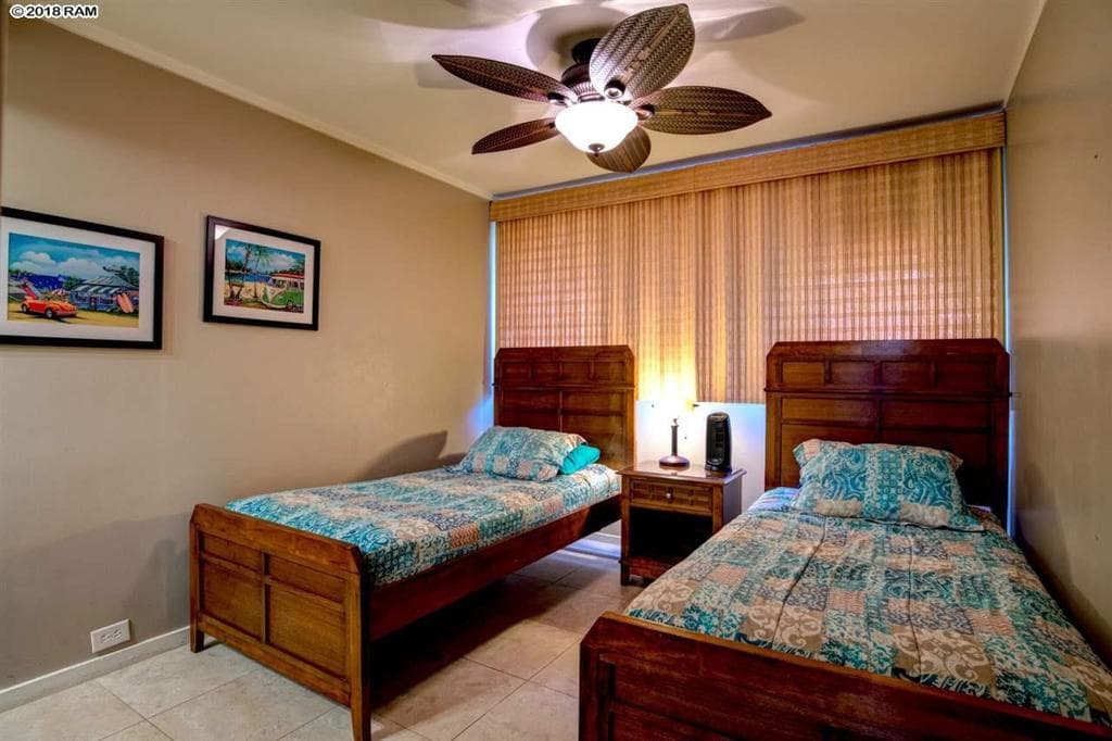Condo in Lahaina · ★4.91 · 2 bedrooms · 4 beds · 2 baths - Photo 5